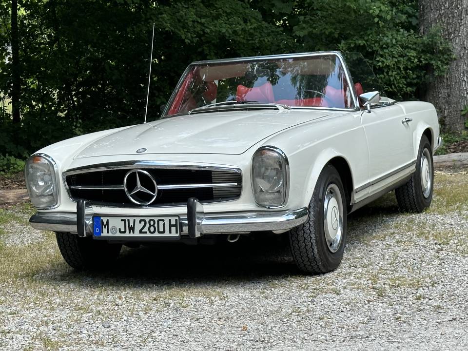 Image 2/47 of Mercedes-Benz 280 SL (1969)