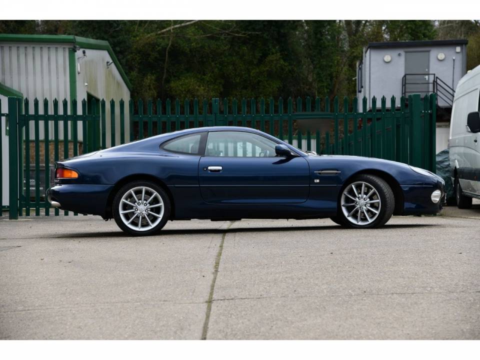 Image 5/14 of Aston Martin DB 7 Vantage (2001)